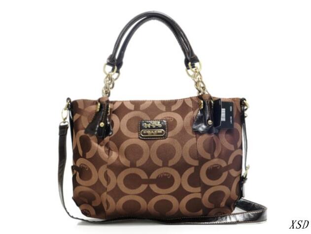 Coach Legacy Chain Logo Large Coffee Totes EIP | Women - Click Image to Close